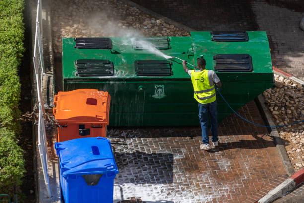 Best Deck Cleaning Services  in Covelo, CA